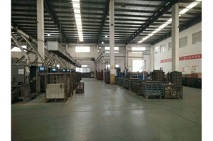數(shù)控鉆床在湖北飛龍出口基地使用